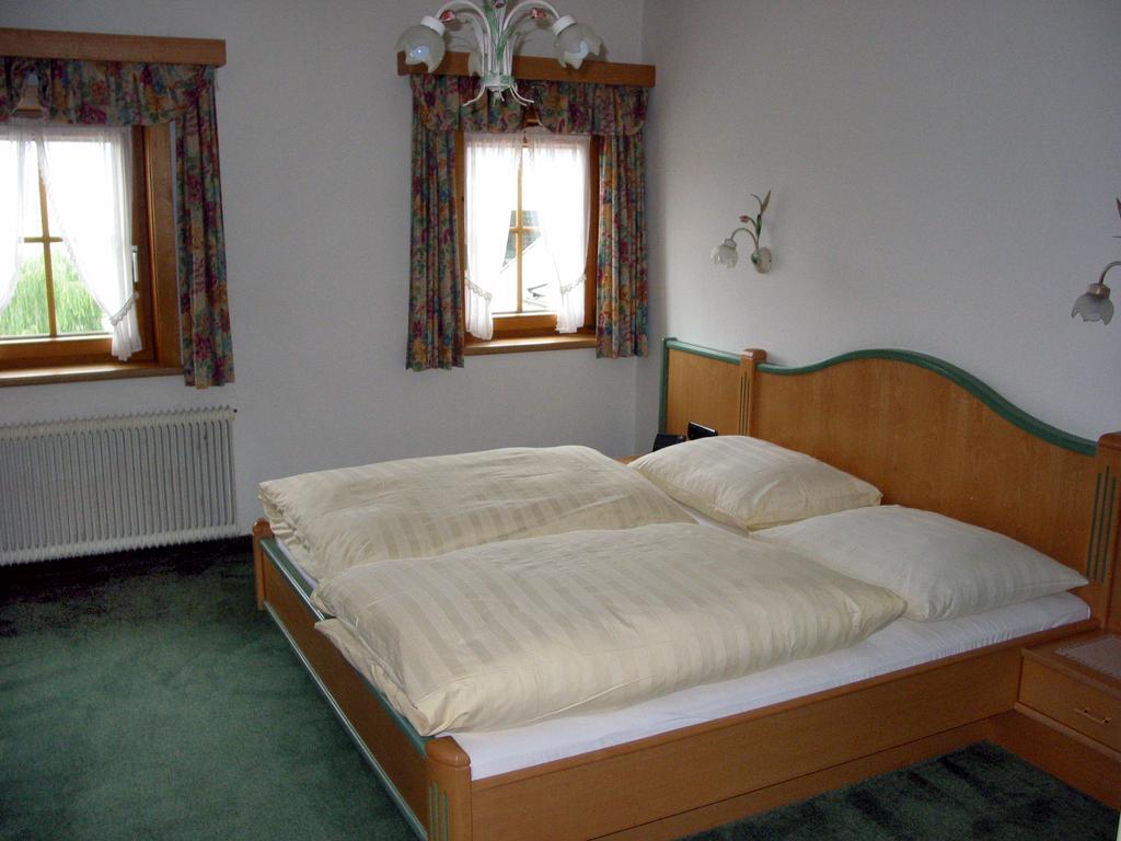 Hotel Gasthof Schweizerhaus Stuhlfelden Room photo